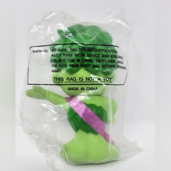 Vintage Green Giant Vegetables 1999 Sprout Pasta Accents Ribbon Plastic Toy - Picture 3 of 7